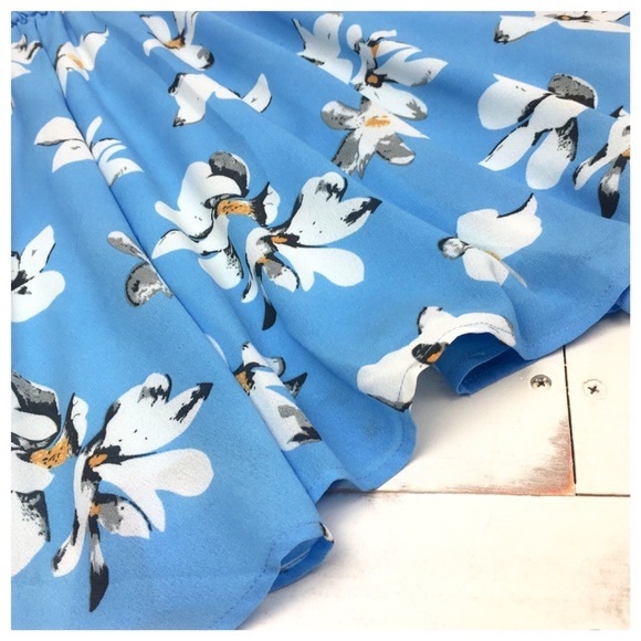 Althea Hibiscus Chiffon Flowy Dress - Picture 6 of 9